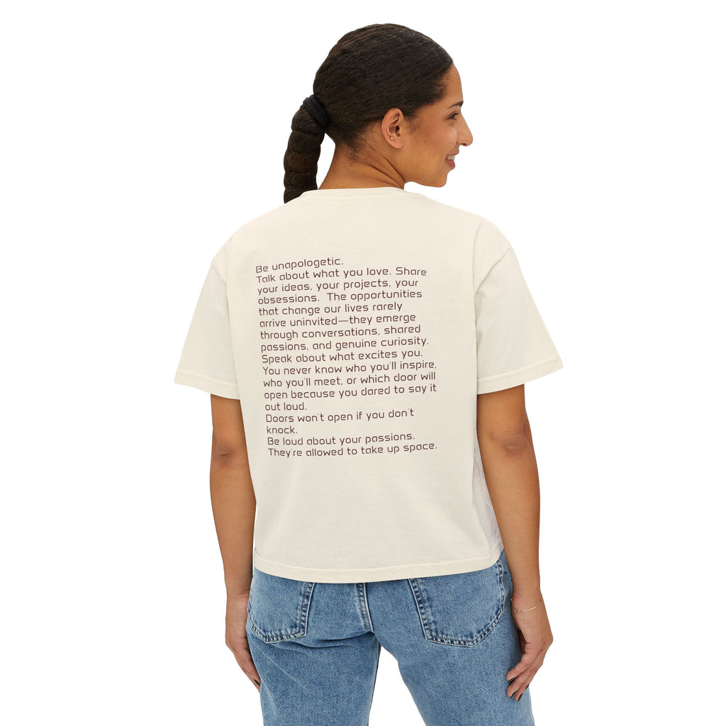 'Closed Mouths Don't Get Fed' Boxy Graphic Tee